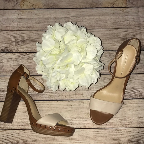 ANTONIO MELANI Shoes - Antonio Melani Mercer Stacked Heel Sandal